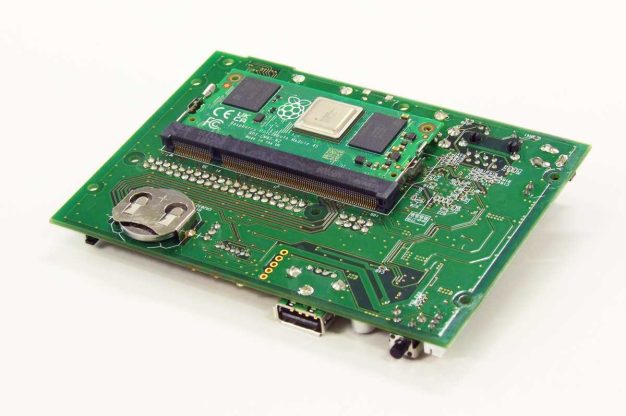 産業分野でRaspberry Piを活用、組み込みに適した高品質ラズパイキャリアボードを解説