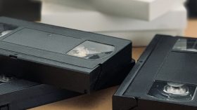 【VHS】2025年問題とは？企業・施設が今すぐやるべき対策を解説のアイキャッチ画像